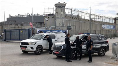 وفاة أسير فلسطيني داخل سجن إسرائيلي في ظروف غامضة