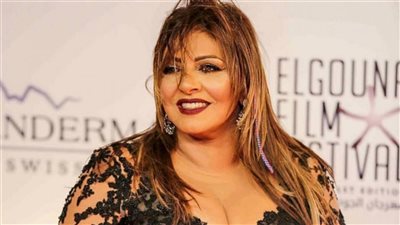 هالة صدقي: محظوظة بالعمل مع عمالقة الإخراج.. وعاطف الطيب غيّر حياتي الفنية
