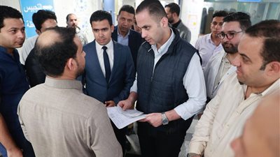 نائب وزير الصحة يتابع سير العمل بمستشفى العلمين ويطمئن على مستوى الخدمات الطبية