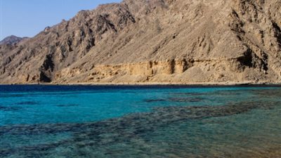 دهب مدينة السحر والجمال.. تعرف على أهم المزارات السياحية بها