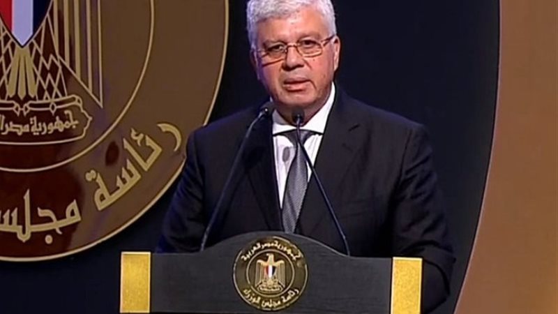أيمن عاشور