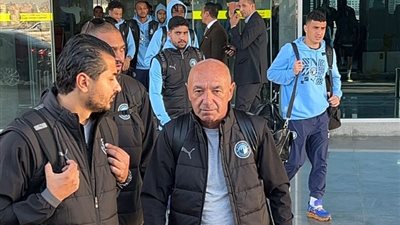 بالصور.. بعثة بيراميدز تطير إلى الإمارات استعدادًا للسوبر المصري