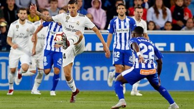 شوط أول سلبي بين ريال مدريد وألافيس في الدوري الإسباني