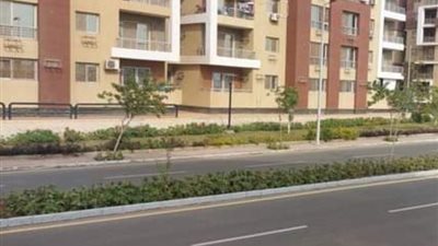 الإسكان: جارٍ تنفيذ 134 عمارة بواقع 3216 وحدة سكنية فى 6 أكتوبر