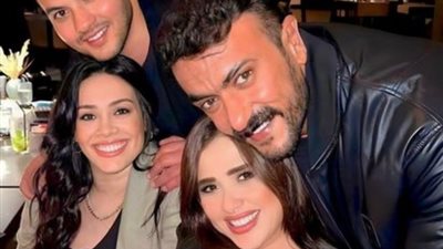 ياسمين عبد العزيز تحتفل بعيد ميلاد أحمد العوضي بحضور الأصدقاء