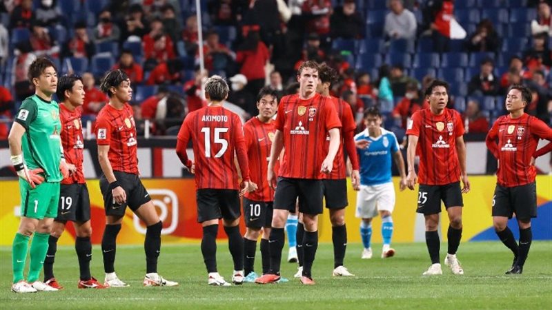 أليكس شالك - لاعب أوراوا