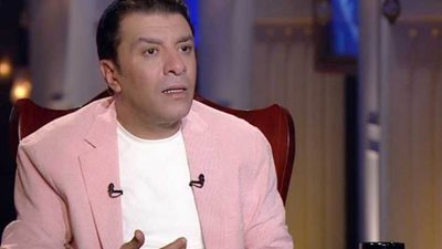مصطفى كامل يتبرأ من أغنية روبى..«المصنفات موجودة»