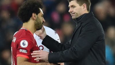 مفاجأة.. محمد صلاح يقترب من الدوري السعودي في «يناير» بسبب جيرارد