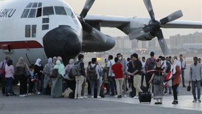 بسبب الحرب الأهلية.. «الخارجية» تطالب المصريين سرعة مغادرة السودان