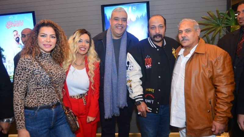 المخرج شادي على وأبطال فيلم كارت شحن