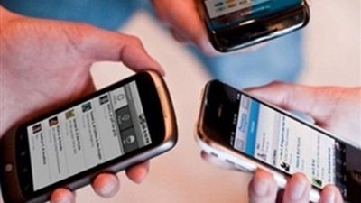 خبير تكنولوجي يوضح سر ارتفاع أسعار كروت الفكة
