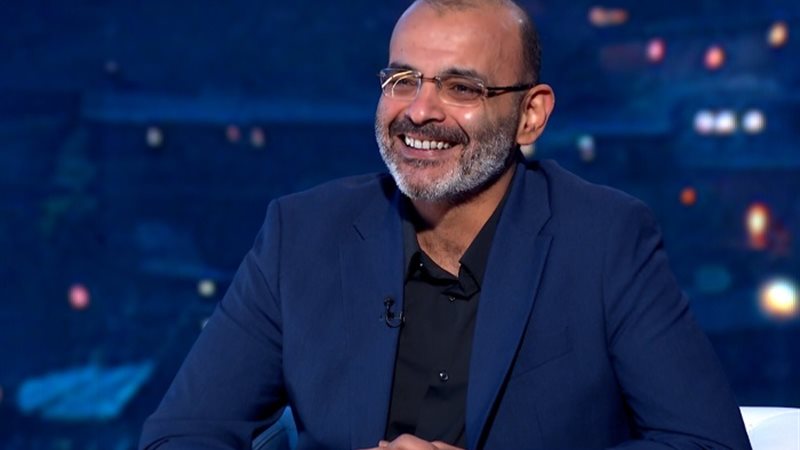 أيمن بهجت قمر