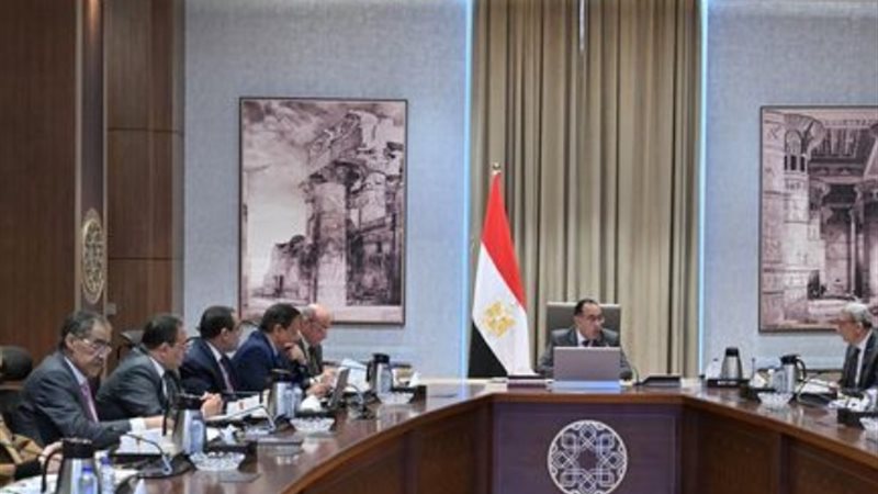 جانب من اجتماع رئيس مجلس الوزراء