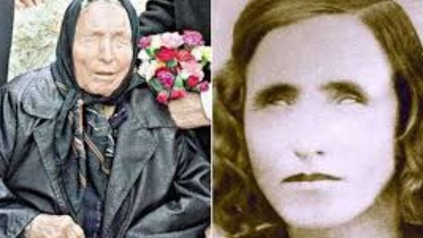 العرافة العمياء