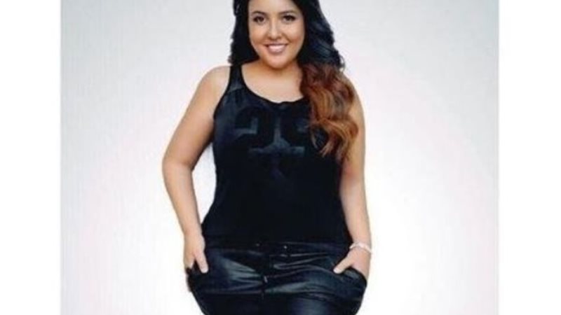 الفنانة مي كساب