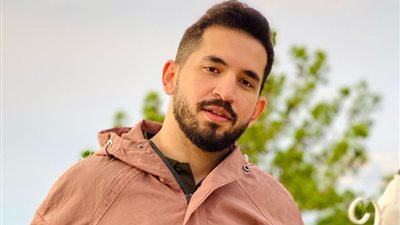 وفاة والدة الملحن عمرو الشاذلي والعزاء في التجمع الخامس
