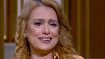 لأول مرة.. الفنانة سيمون تكشف سر وفاة والدها.. فيديو