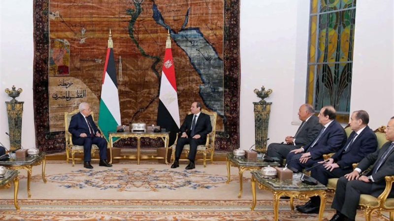 الرئيس السيسي يستقبل أبو مازن