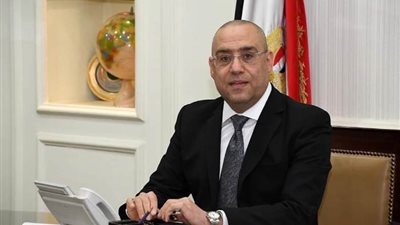 وزير الإسكان: العاصمة الإدارية الجديدة بها 20 برجا تضم 1700 وحدة سكنية