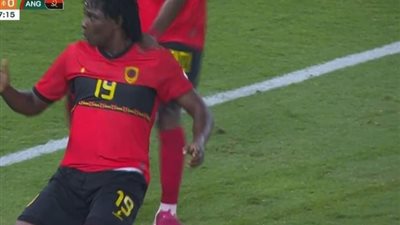 كأس أمم إفريقيا، مابولولو يسجل التعادل لأنجولا في مرمي الجزائر( فيديو)