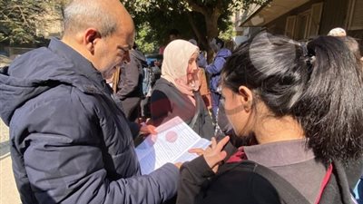 طلاب الشهادة الإعدادية في الجيزة يؤدون امتحان اللغة الأجنبية اليوم