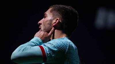 فيران توريس يتقدم بالهدف الأول لبرشلونة في مرمي بيتيس