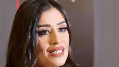 ريهام عياد تشارك في معرض الكتاب بــ «أسرار في حياة هؤلاء»