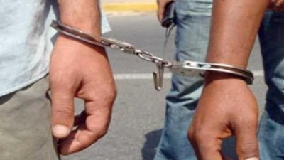 حبس عاطلين  4 أيام بتهمة الاتجار في النقد الأجنبي بشبرا الخيمة