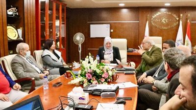 التعليم العالى، تبحث سبل الاستفادة من الأصول المالية والإدارية لمعهد الإلكترونيات