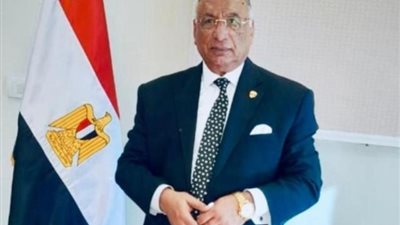 رئيس هيئة قضايا الدولة يهنئ وزير الداخلية بعيد الشرطة