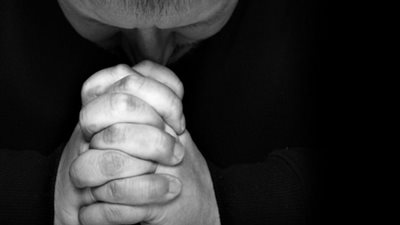 «غسلت عاري».. حبس شخص ونجليه للتخلص من ابنته وعشيقها في المعادي