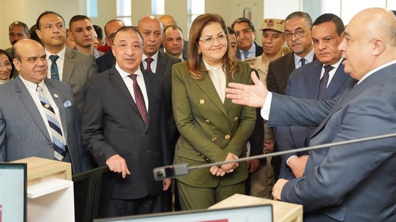 افتتاح مركز خدمات مصر
