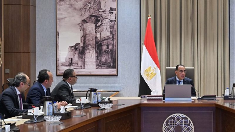 خلال اجتماع رئيس مجلس الوزراء