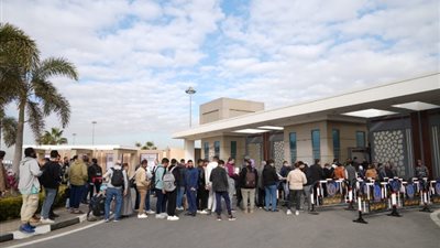 بعد 3 أيام من افتتاحه، معرض القاهرة للكتاب يتخطى المليون زائر
