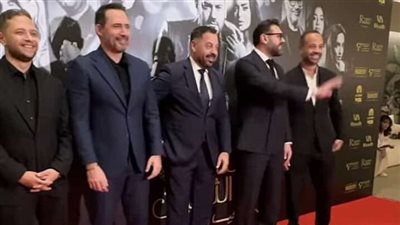 نجوم السلم والتعبان 2 يشعلون العرض الخاص في الرياض بحضور جماهيري مميز