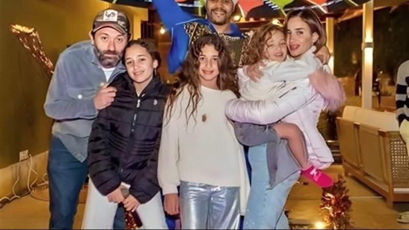 أسرة كريم محمود عبد العزيز