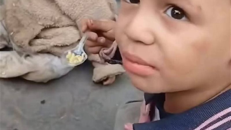 الأطفال 