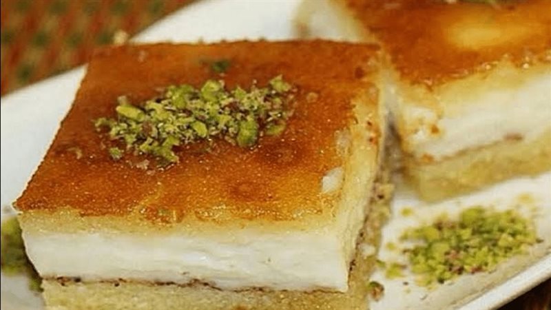 بسبوسة بالقشطة
