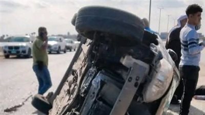 مصرع شخص وإصابة آخر في حادث انقلاب سيارة على طريق رأس البر