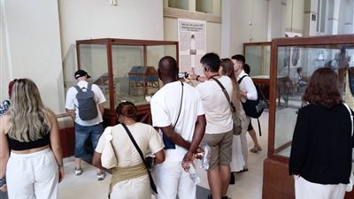 إقبال قياسي من الزوار على المتحف المصري الكبير.. تفاصيل