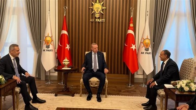 وزير الخارجية ورئيس تركيا 