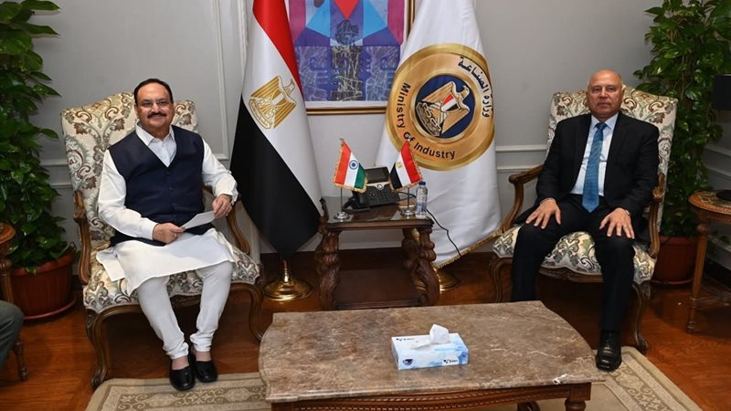 الفريق كامل الوزير ووزير الهند
