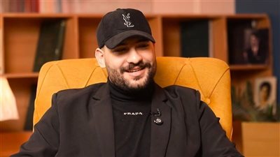 مسلم: «طلقت زوجتي على الهواء.. وأدفن نفسي لو تزوجت من الوسط الفني»