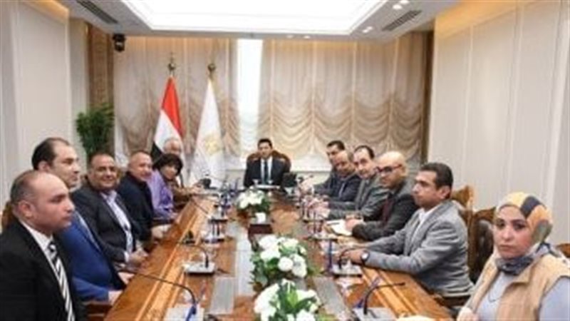 وزير الرياضة يناقش مع اللجنة البارالمبية مشروع المقر الجديد
