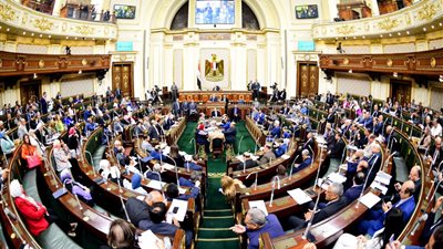 سؤال برلمانى لاقرار المكاسب الكبيرة للعمالة غير المنتظمة فى قانون العمل الجديد