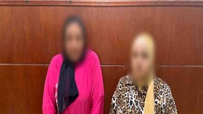 أمن القاهرة يلقي القبض على سيدة وابنتها لاعتدائهما على قائدة سيارة