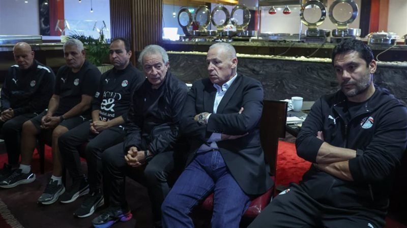 اجتماع أبو ريدة مع منتخب مصر الثاني