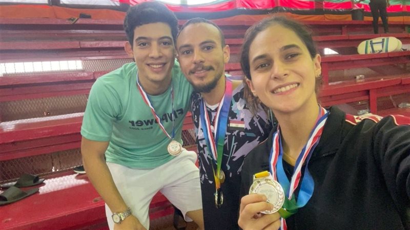  المنتخب الوطني الأول للريشة الطائرة