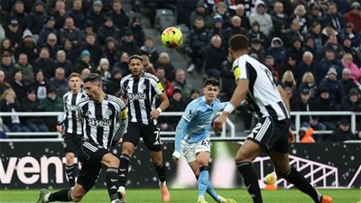 سيتي جوارديولا يبحث عن الإقلاع في دوري الأبطال من بوابة ليفركوزن المتعثر 