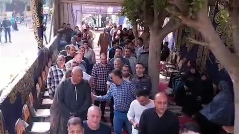  توافد ملحوظ للناخبين